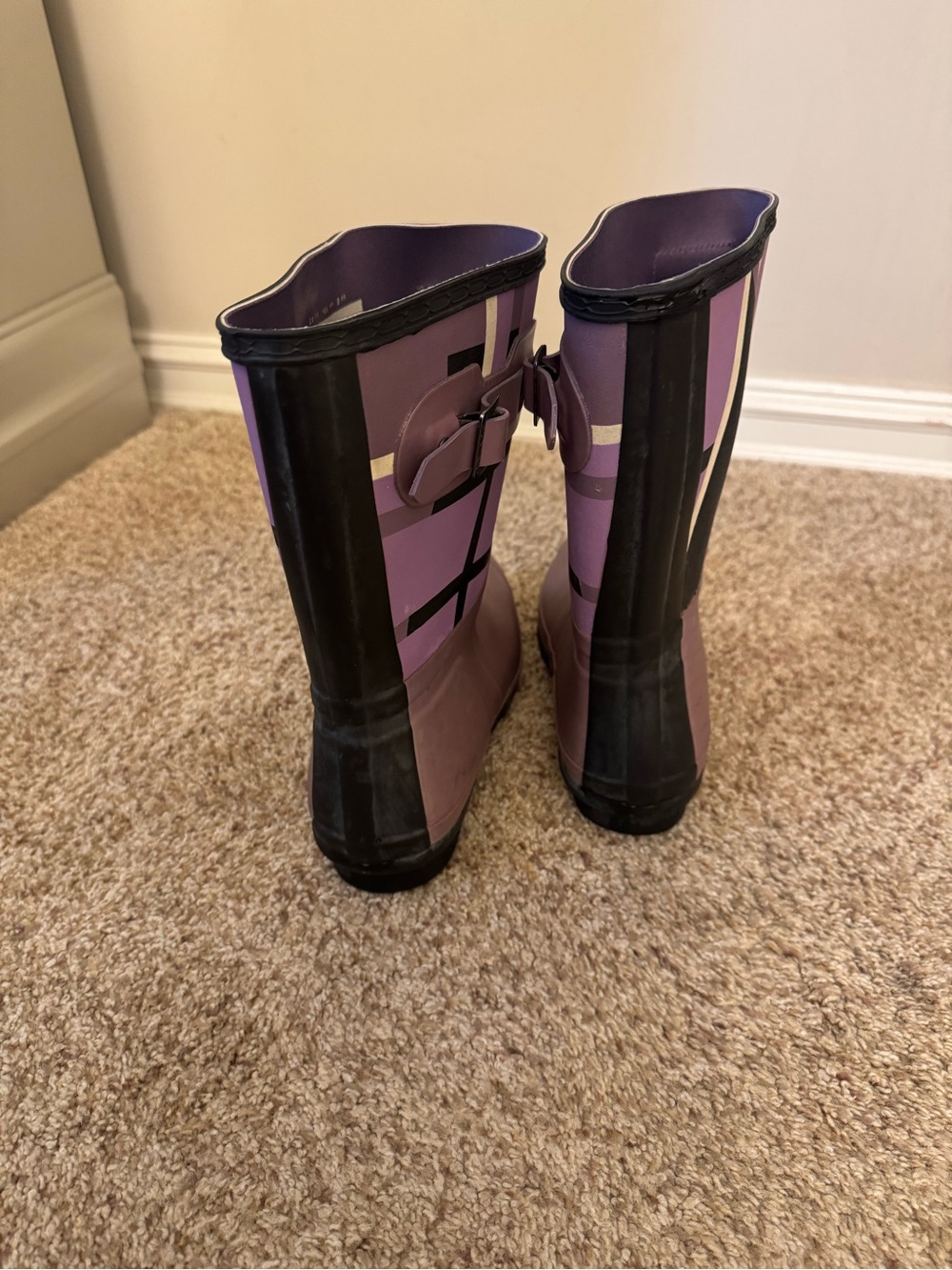 Hunter Women's Purple Plaid Short Rain Boots - Picture 4 of 5